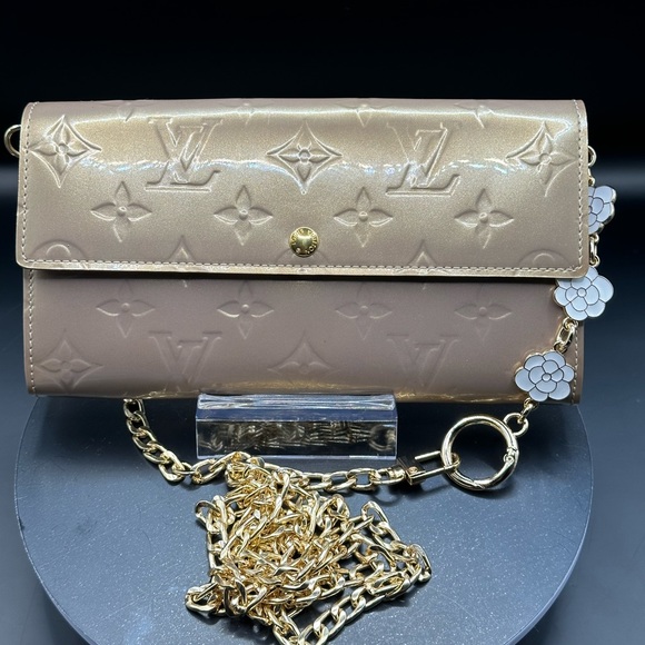 Louis Vuitton Other - 💎Authenticated Louis Vuitton Monogram Vernis Porte Feuille Sarah Long Wallet 💎